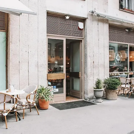 Big Time - In The Heart Of Appartement Boedapest